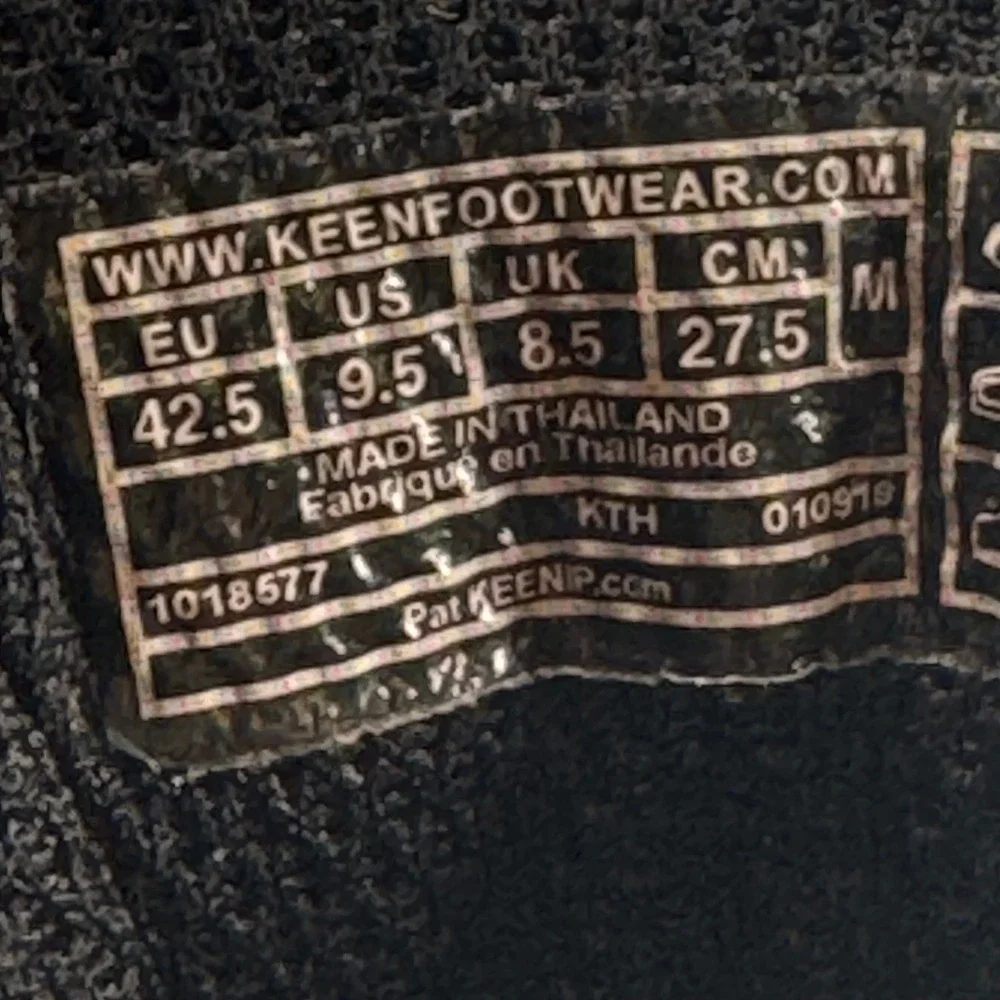 KEEN Mens Voyageur Hiking Shoes Brown Black Low Top Trail Sneaker 1018577 US 9.5